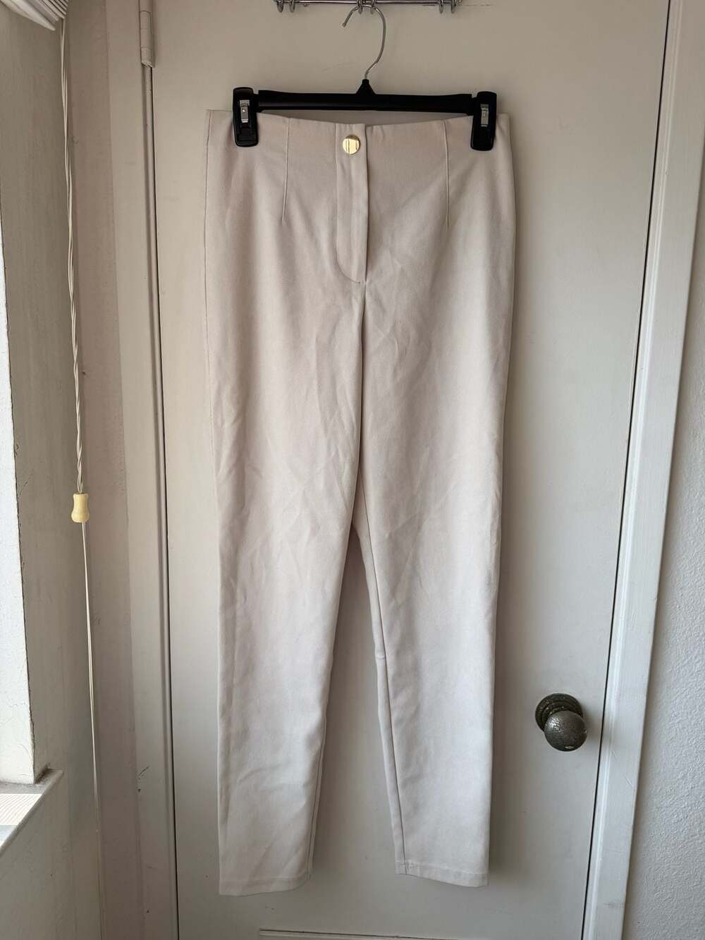 Zara High-Waist Beige Tailored Trousers with Gold Button